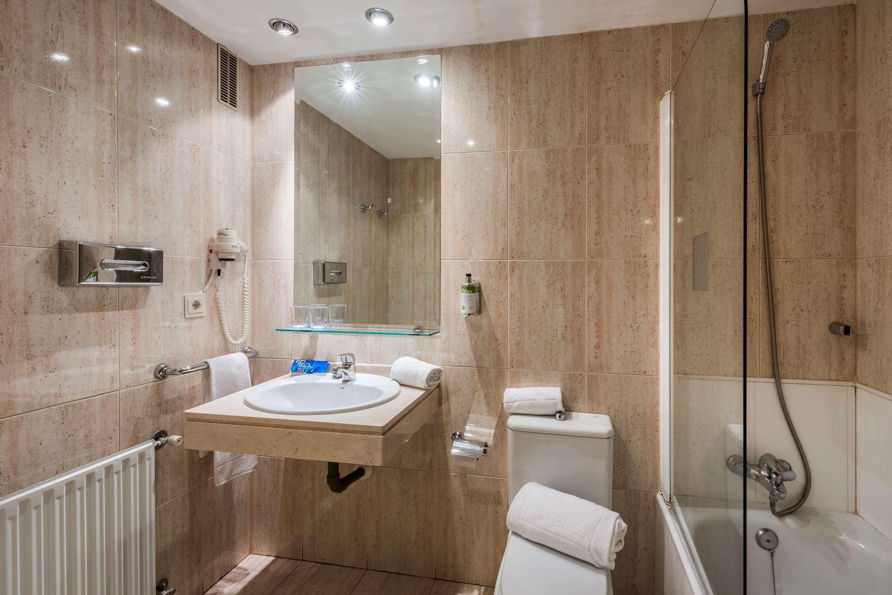 Tryp Valladolid Sofia Parquesol Hotel Eksteriør billede
