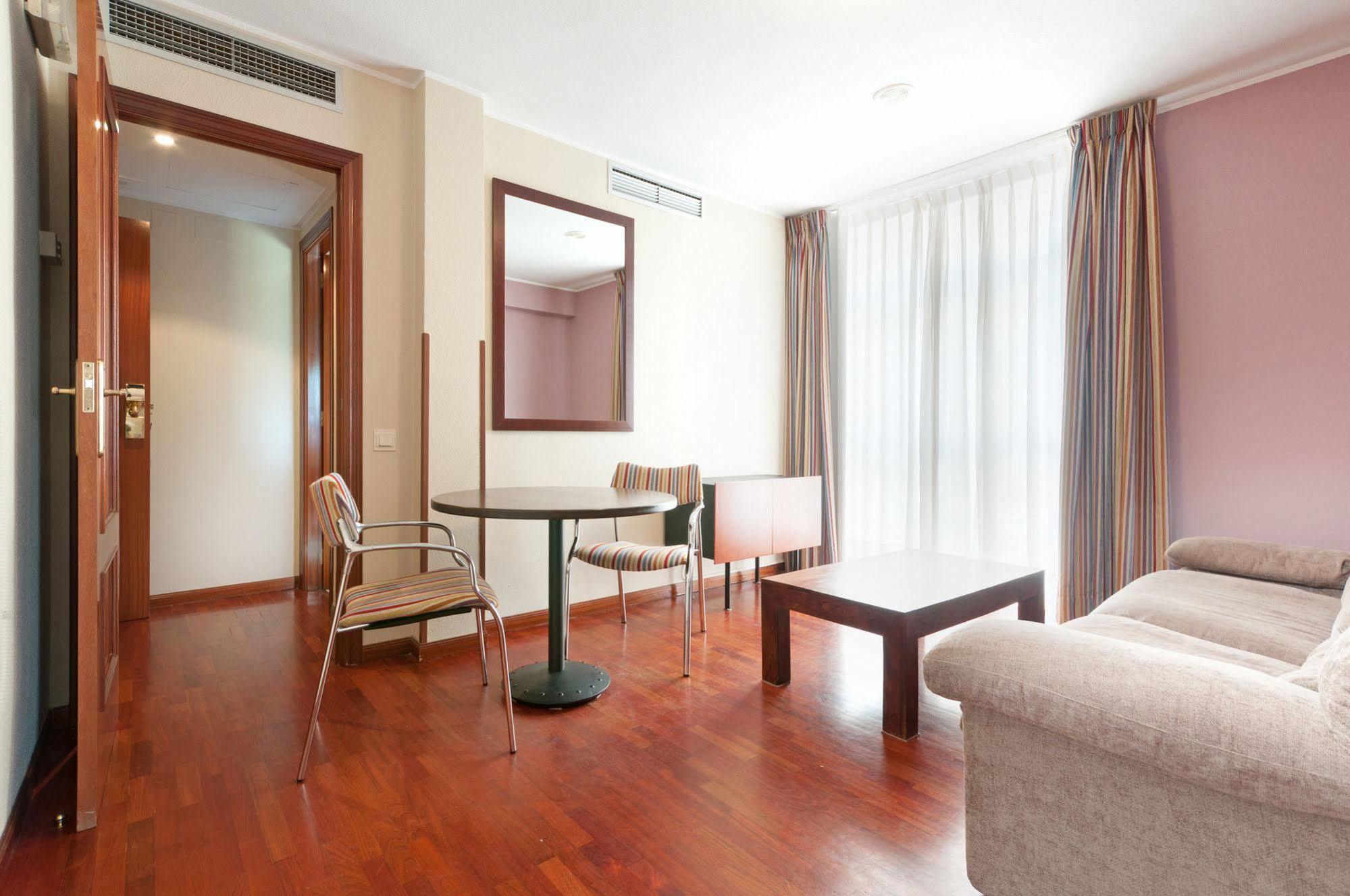 Tryp Valladolid Sofia Parquesol Hotel Værelse billede
