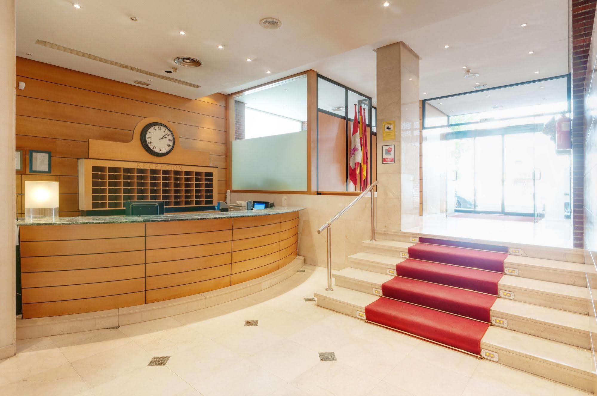 Tryp Valladolid Sofia Parquesol Hotel Interiør billede